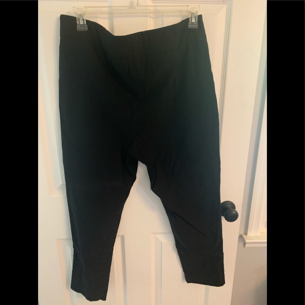 IZOD black pants